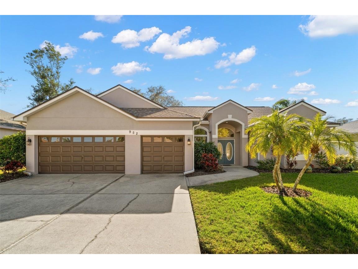 952 Oakview Road Tarpon Springs FL 34689 U8231684 image1