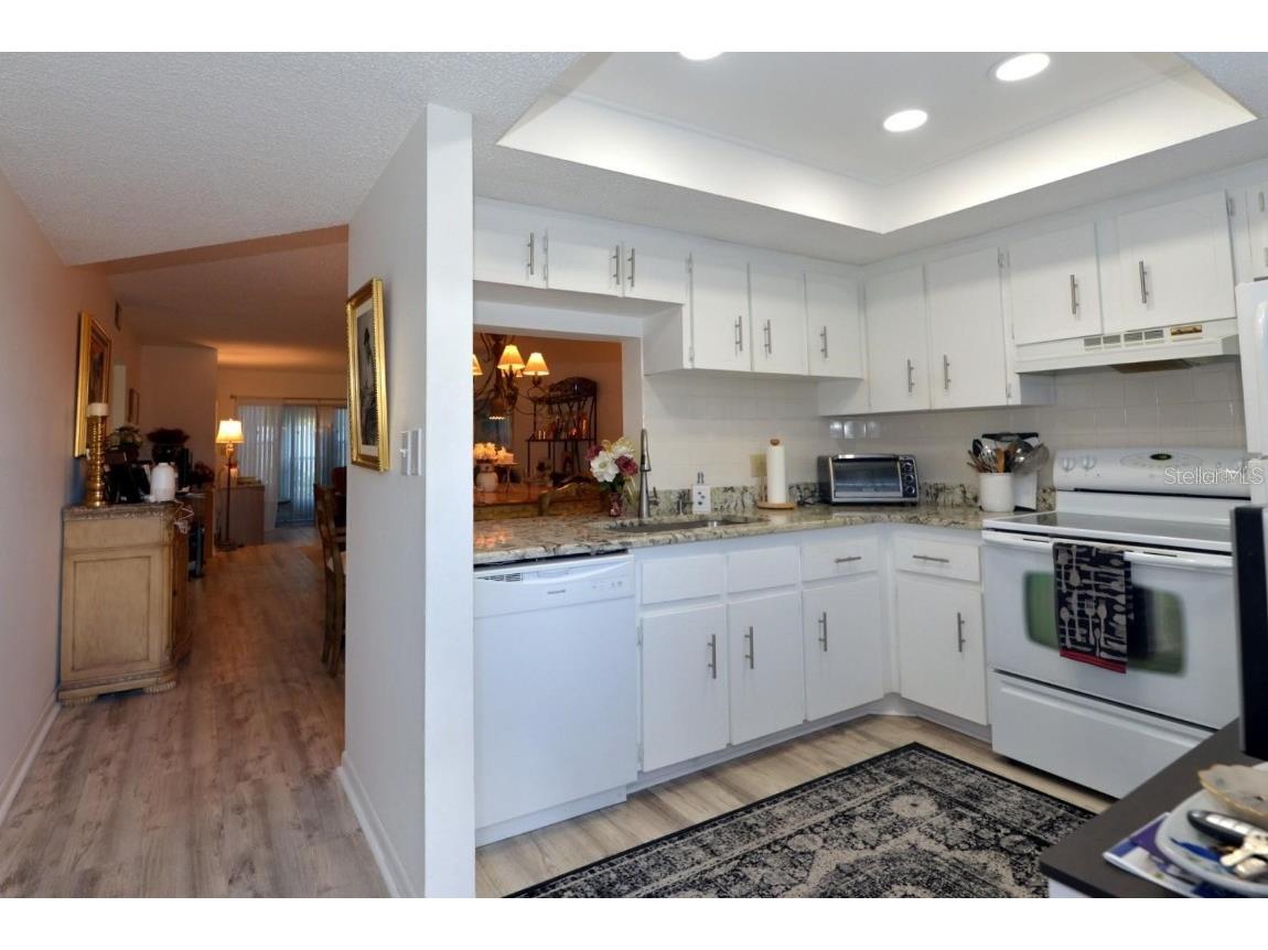 952 Virginia Street #103 Dunedin FL 34698 W7881124 image2