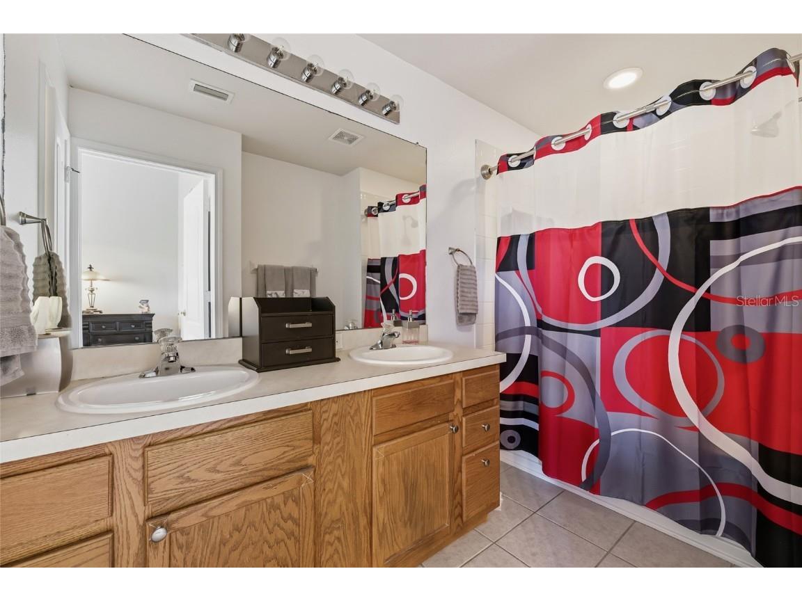 952 Vista Cay Court Brandon FL 33511 TB8457088 image20