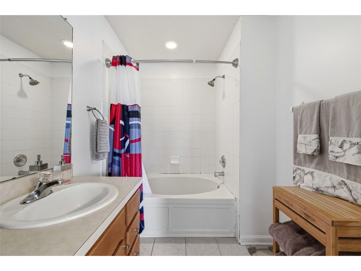 952 Vista Cay Court Brandon FL 33511 TB8457088 image21