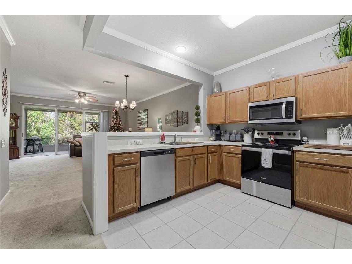 952 Vista Cay Court Brandon FL 33511 TB8457088 image6