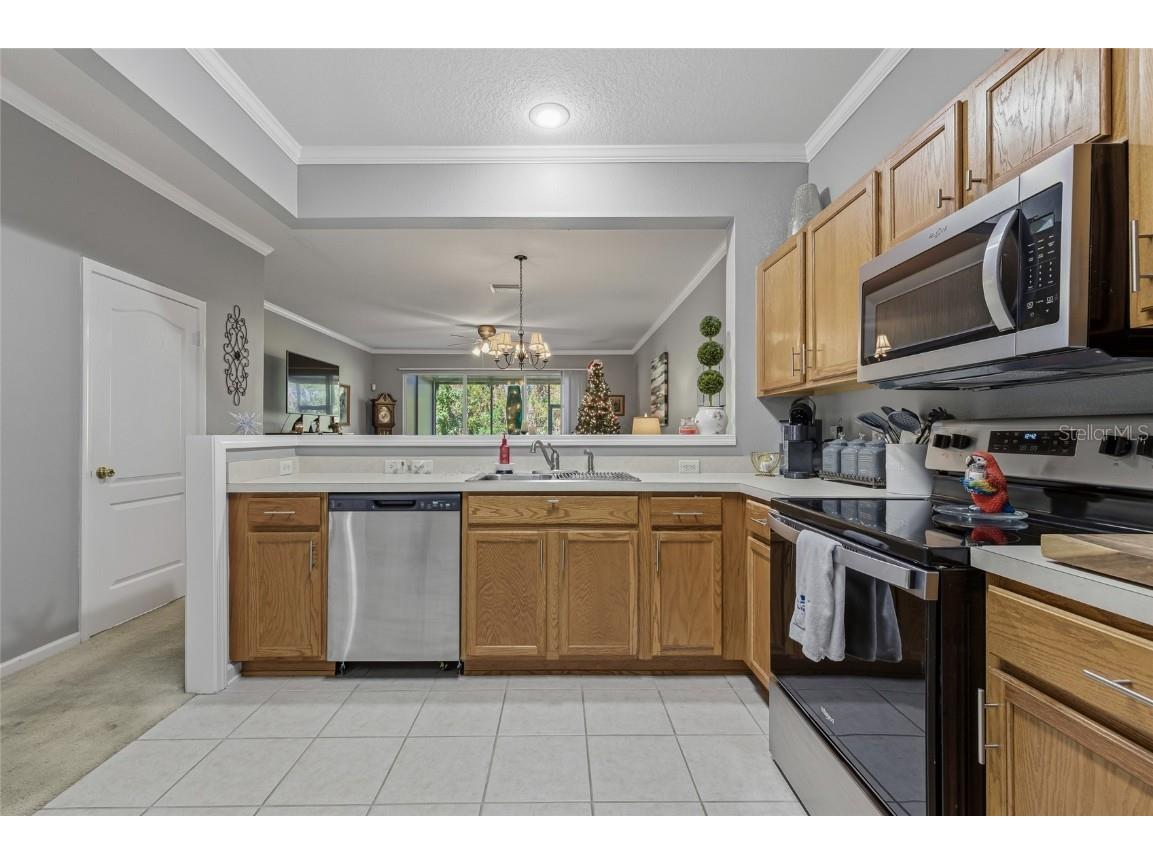 952 Vista Cay Court Brandon FL 33511 TB8457088 image7