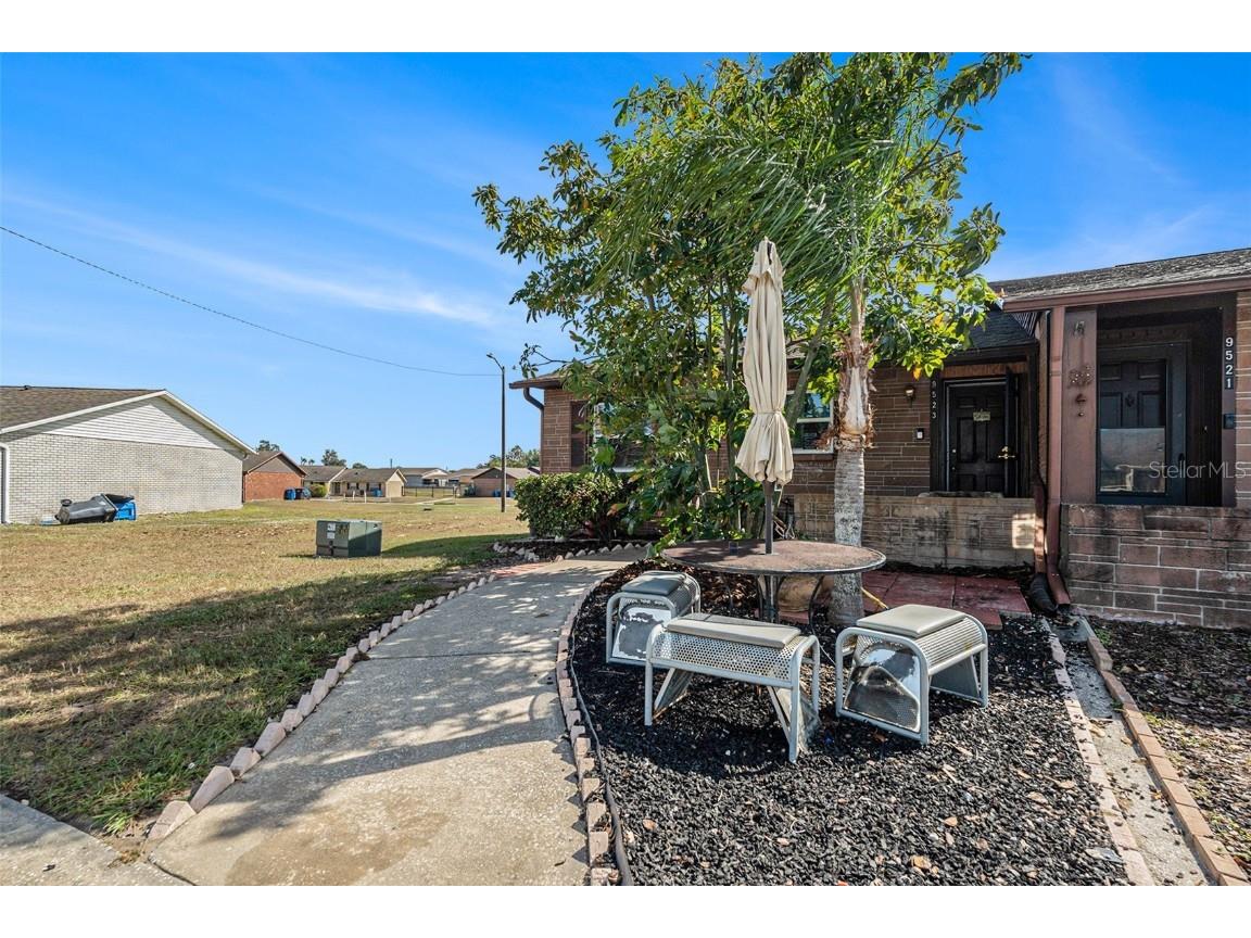 9523 Fieldview Circle #D Thonotosassa FL 33592 TB8447426 image4