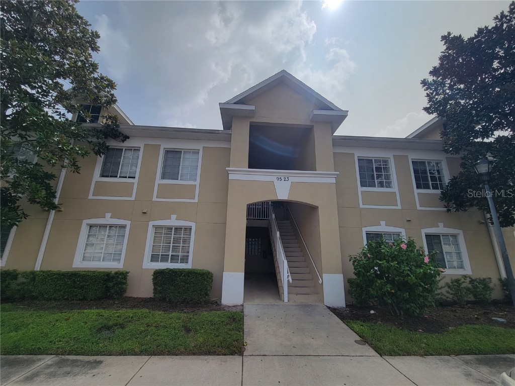 9523 Grovedale Circle #101 Riverview FL 33578 O6148270 image1