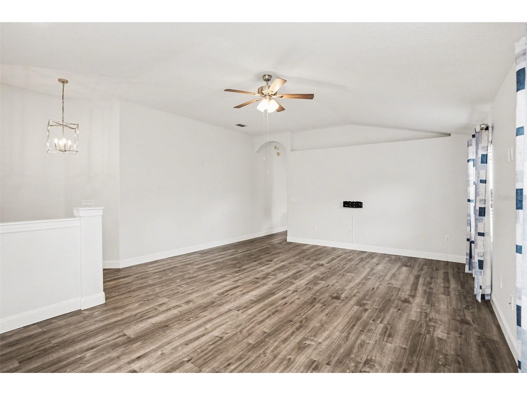 9524 Rolling Circle San Antonio FL 33576 TB8482138 image5
