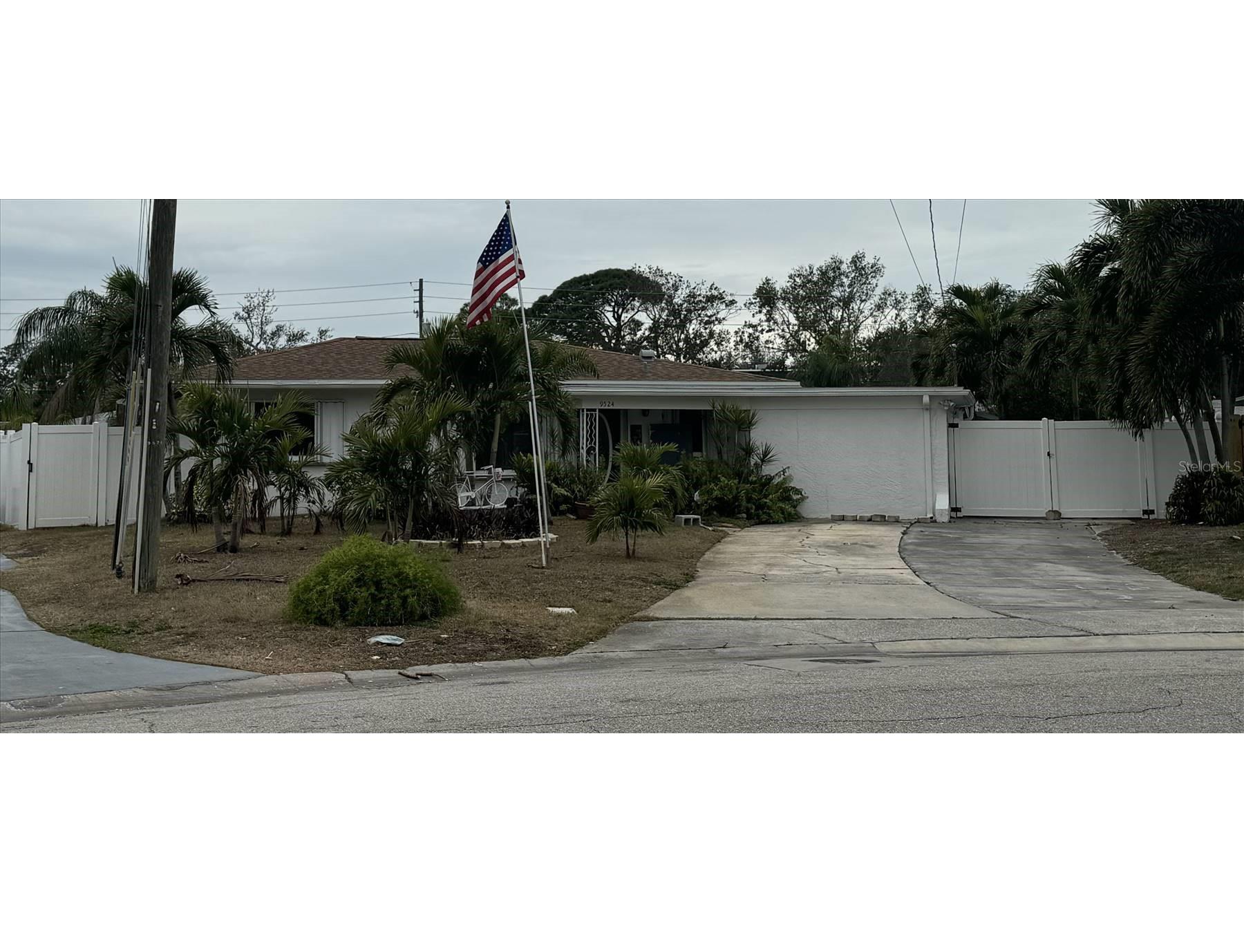 9524 Treasure Lane NE Saint Petersburg FL 33702 - RIVIERA BAY TB8339749 image24