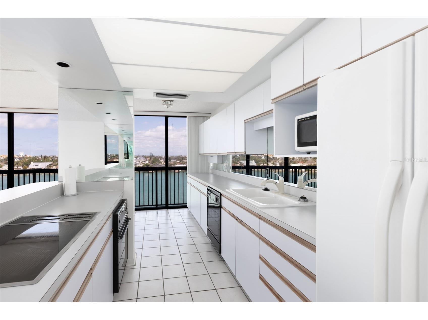 9525 Blind Pass Road #508 Saint Pete Beach FL 33706 TB8461567 image11