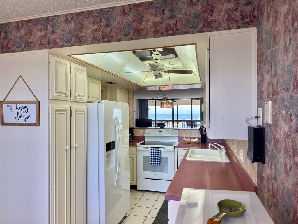 9525 Blind Pass Road #902 Saint Pete Beach FL 33706 TB8392461 image11