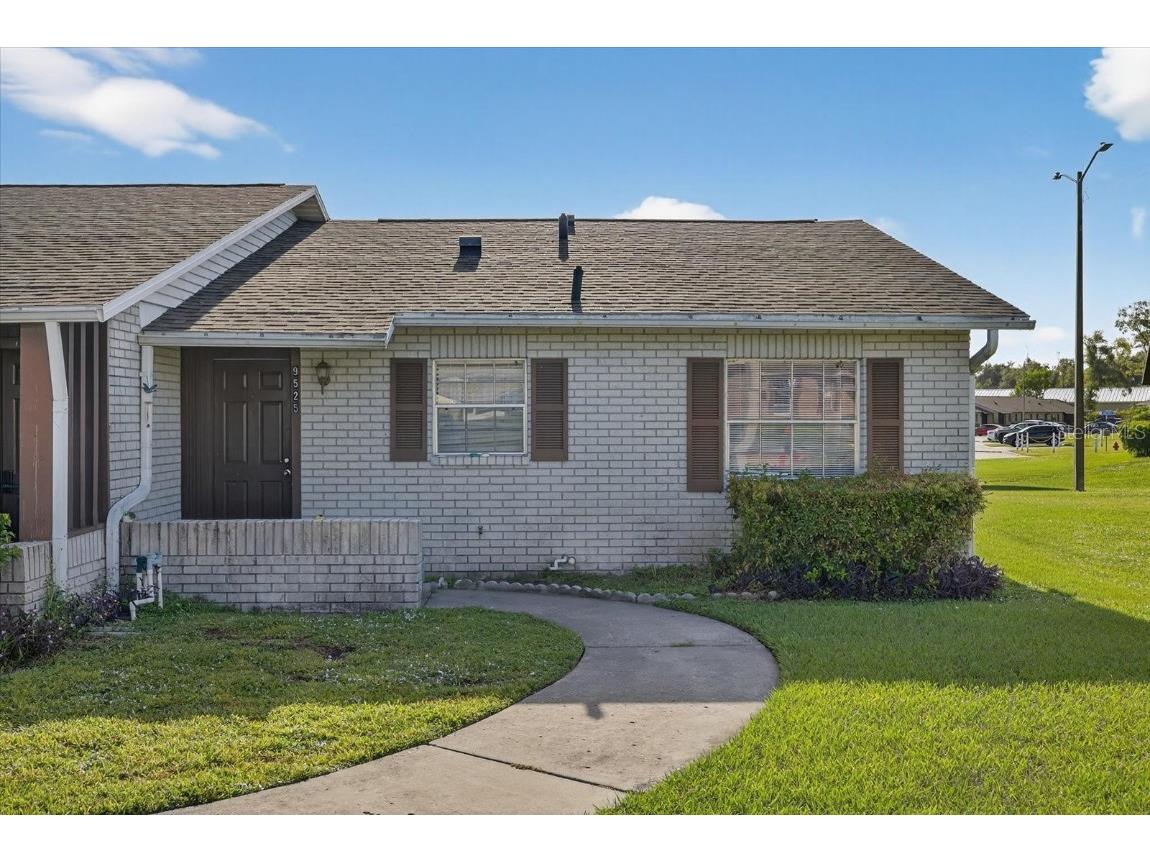 9525 Fieldview Circle Thonotosassa FL 33592 W7879883 image1