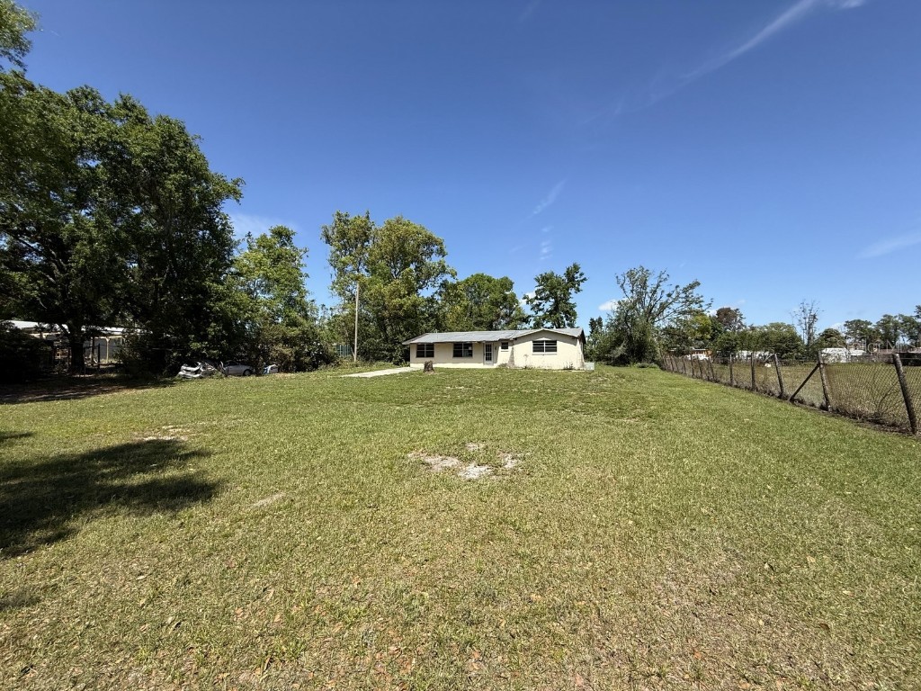 9526 Eastfield Road Thonotosassa FL 33592 TB8363927 image1