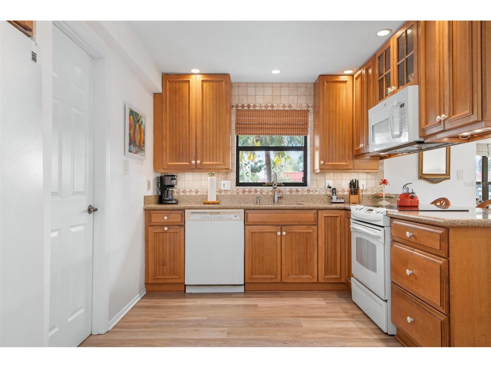 9527 Azure Cove Bradenton FL 34210 A4679796 image16