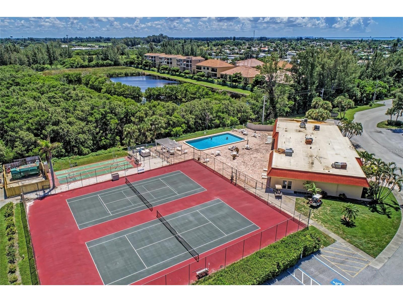 9527 Azure Cove Bradenton FL 34210 A4679796 image37