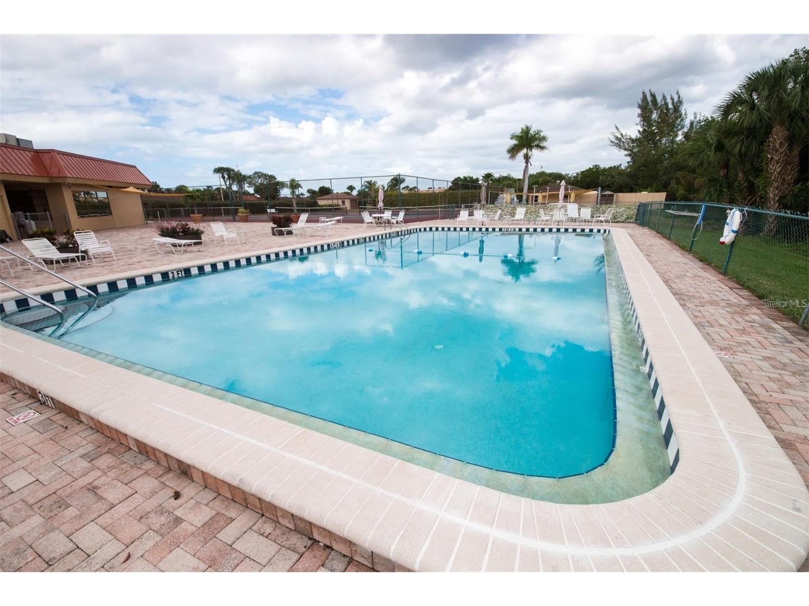 9527 Azure Cove Bradenton FL 34210 A4679796 image38