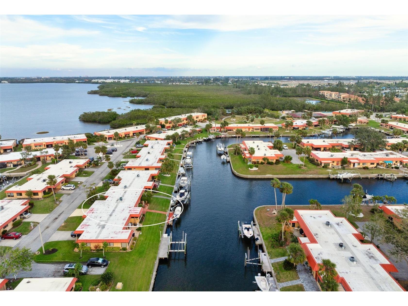 9527 Azure Cove Bradenton FL 34210 A4679796 image50