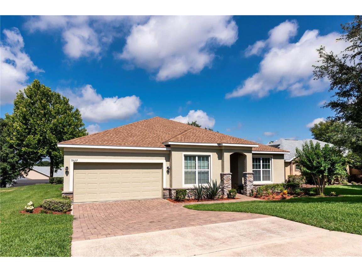 9527 Lynwood Street Clermont FL 34711 - LITTLE LAKE NELLIE O6206705 image1