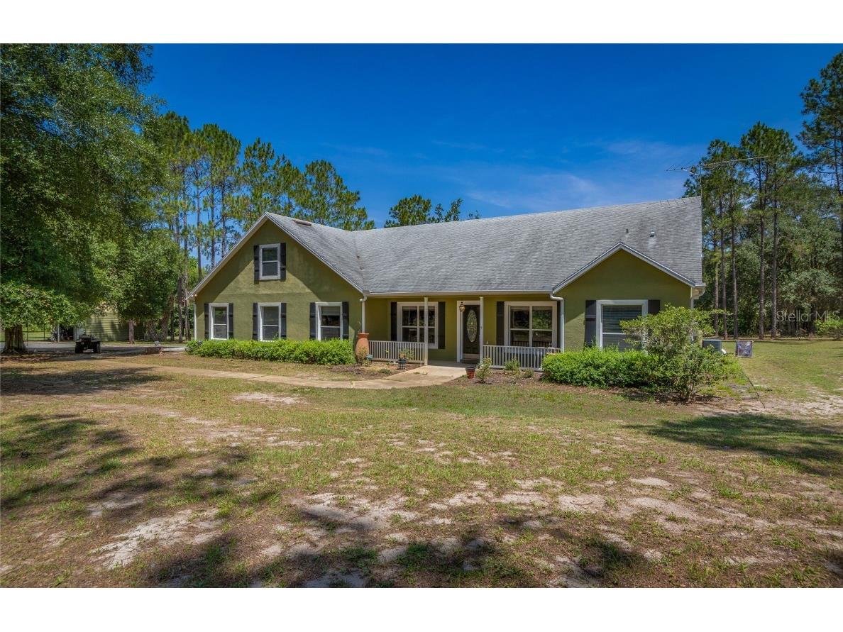 9527 Number Two Road Howey In The Hills FL 34737 O6112247 image1