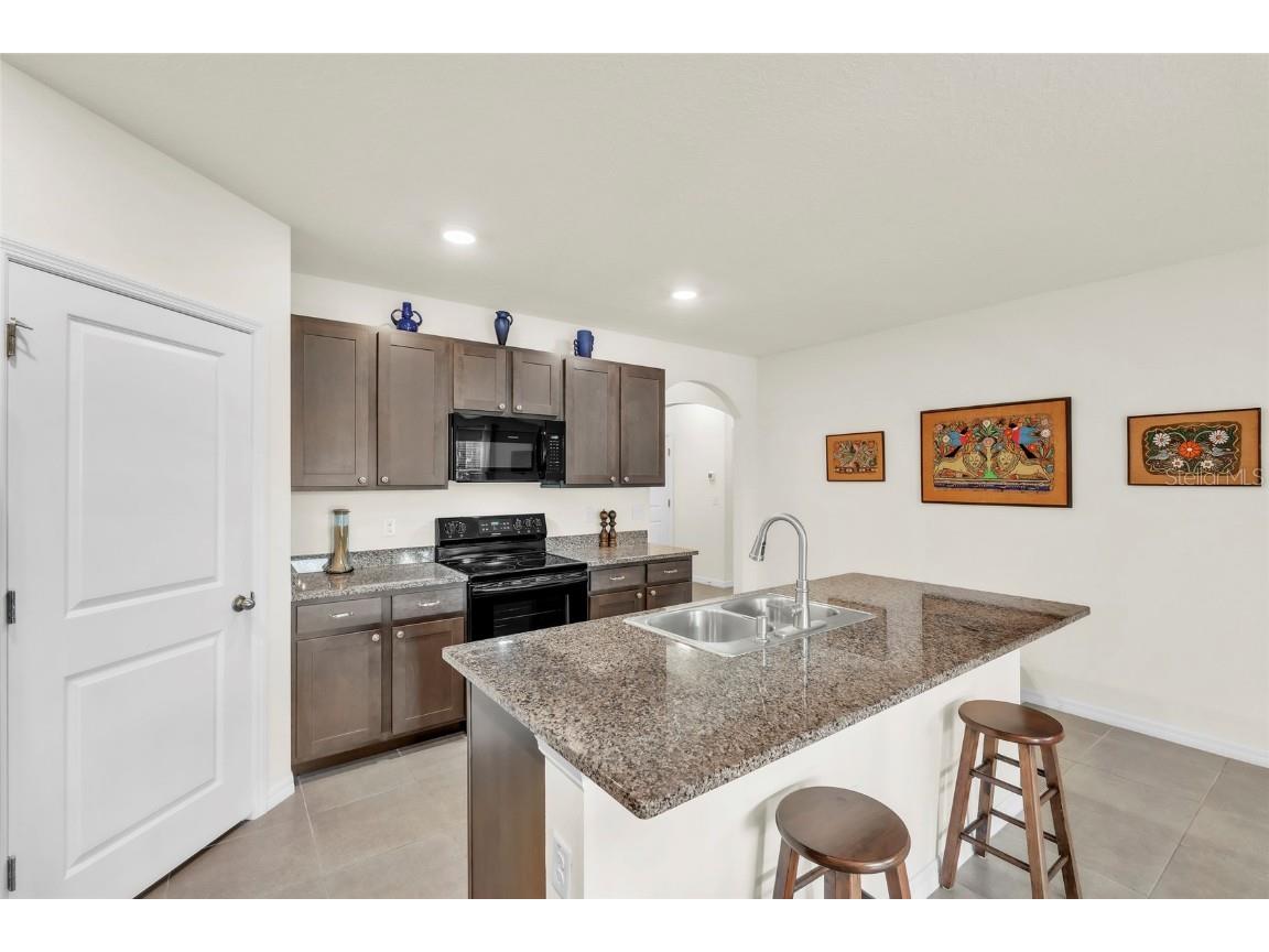 9527 Sunstone Boulevard Thonotosassa FL 33592 A4671251 image4