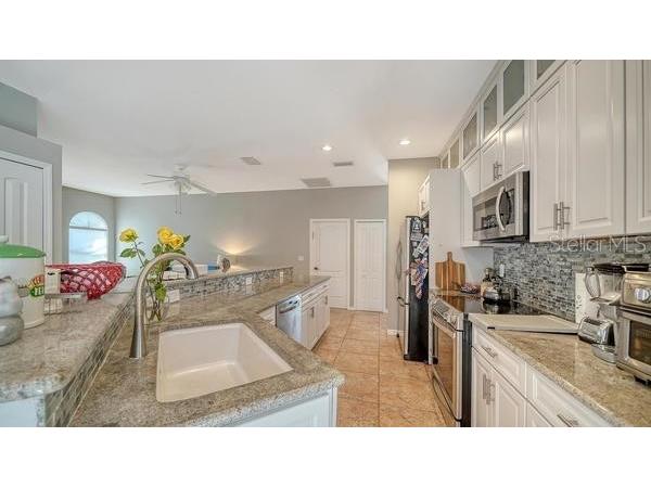 9528 Hawksmoor Lane Sarasota FL 34238 A4671428 image11