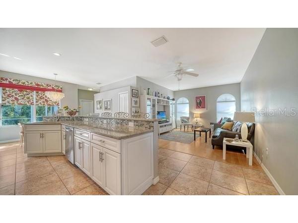 9528 Hawksmoor Lane Sarasota FL 34238 A4671428 image12