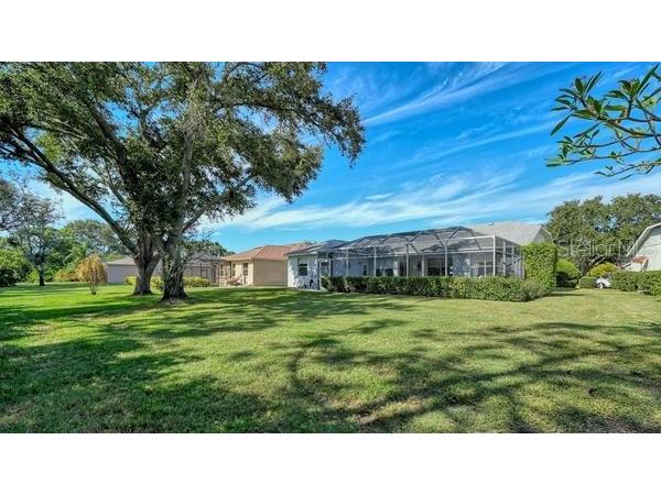 9528 Hawksmoor Lane Sarasota FL 34238 A4671428 image36