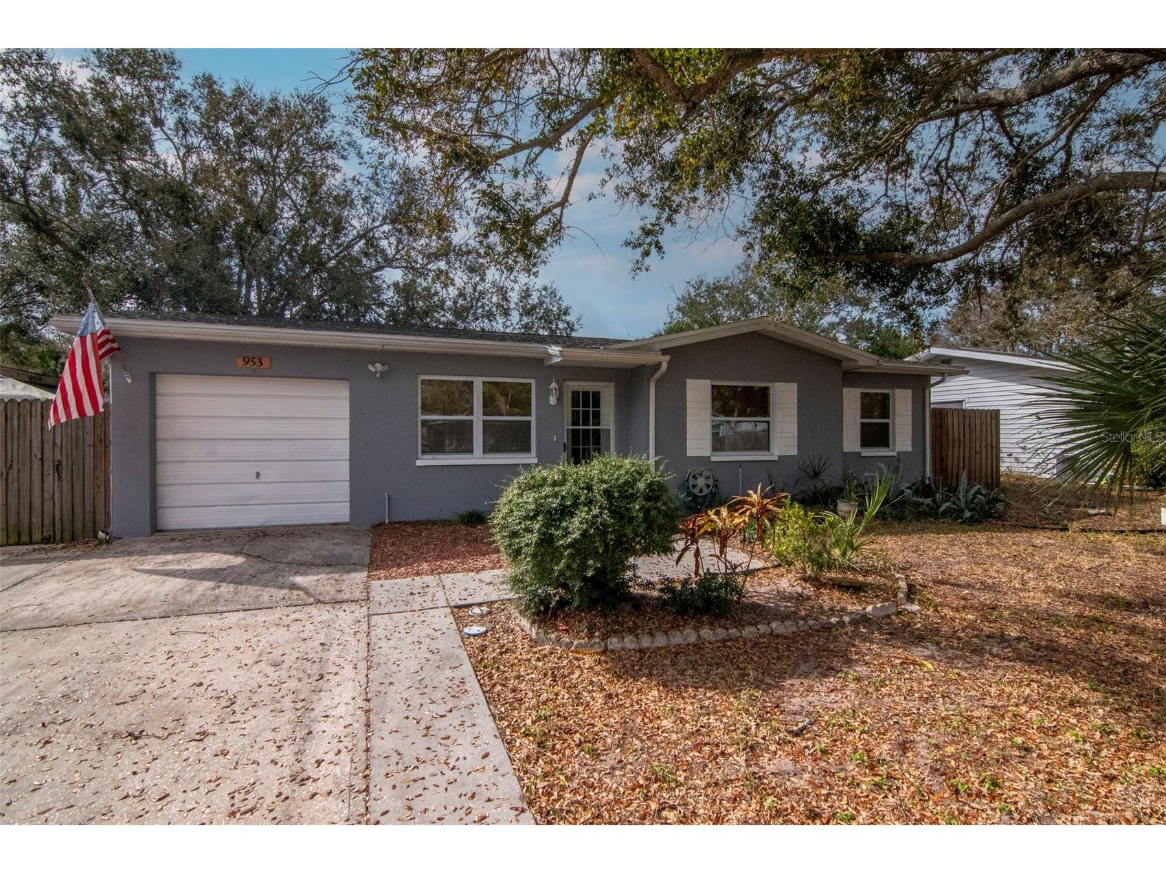 953 Cedarwood Avenue Dunedin FL 34698 TB8478668 image1