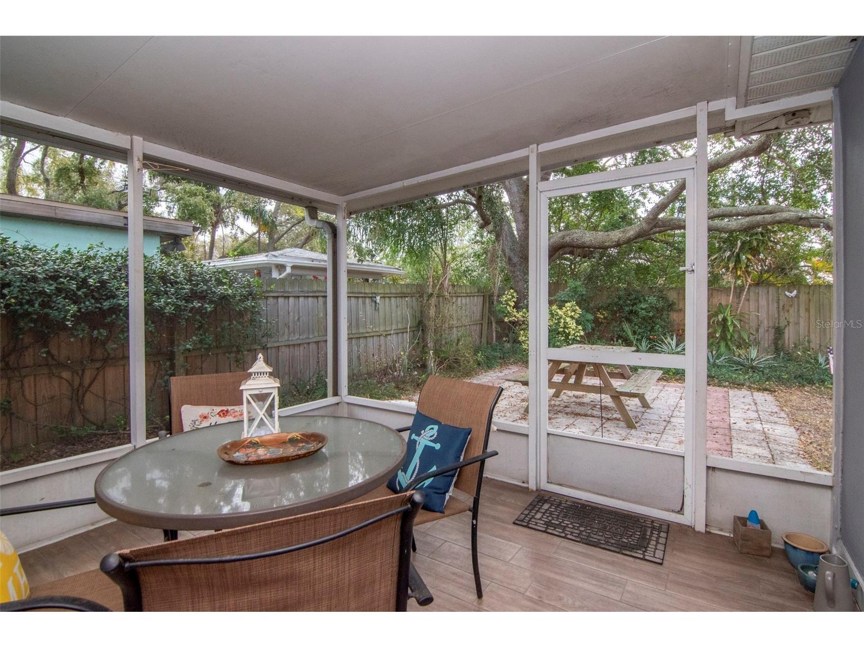 953 Cedarwood Avenue Dunedin FL 34698 TB8478668 image26