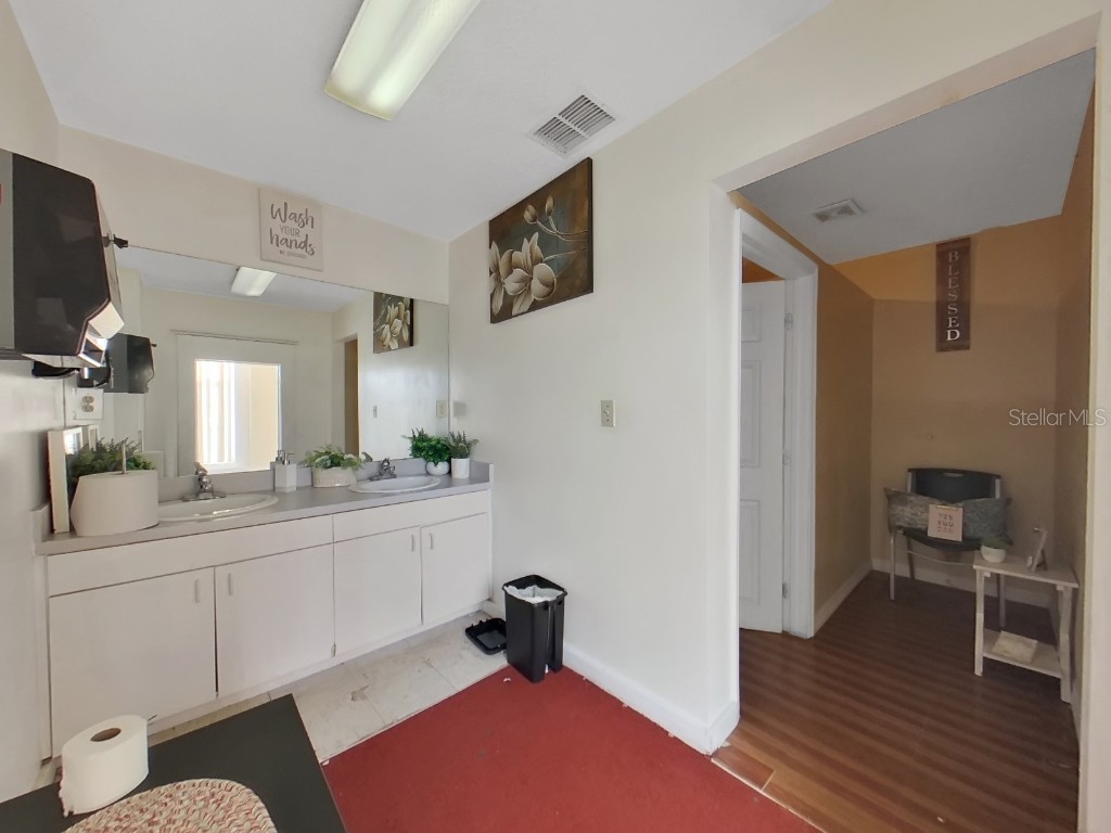 953 E 11th Avenue Tampa FL 33605 TB8416418 image21