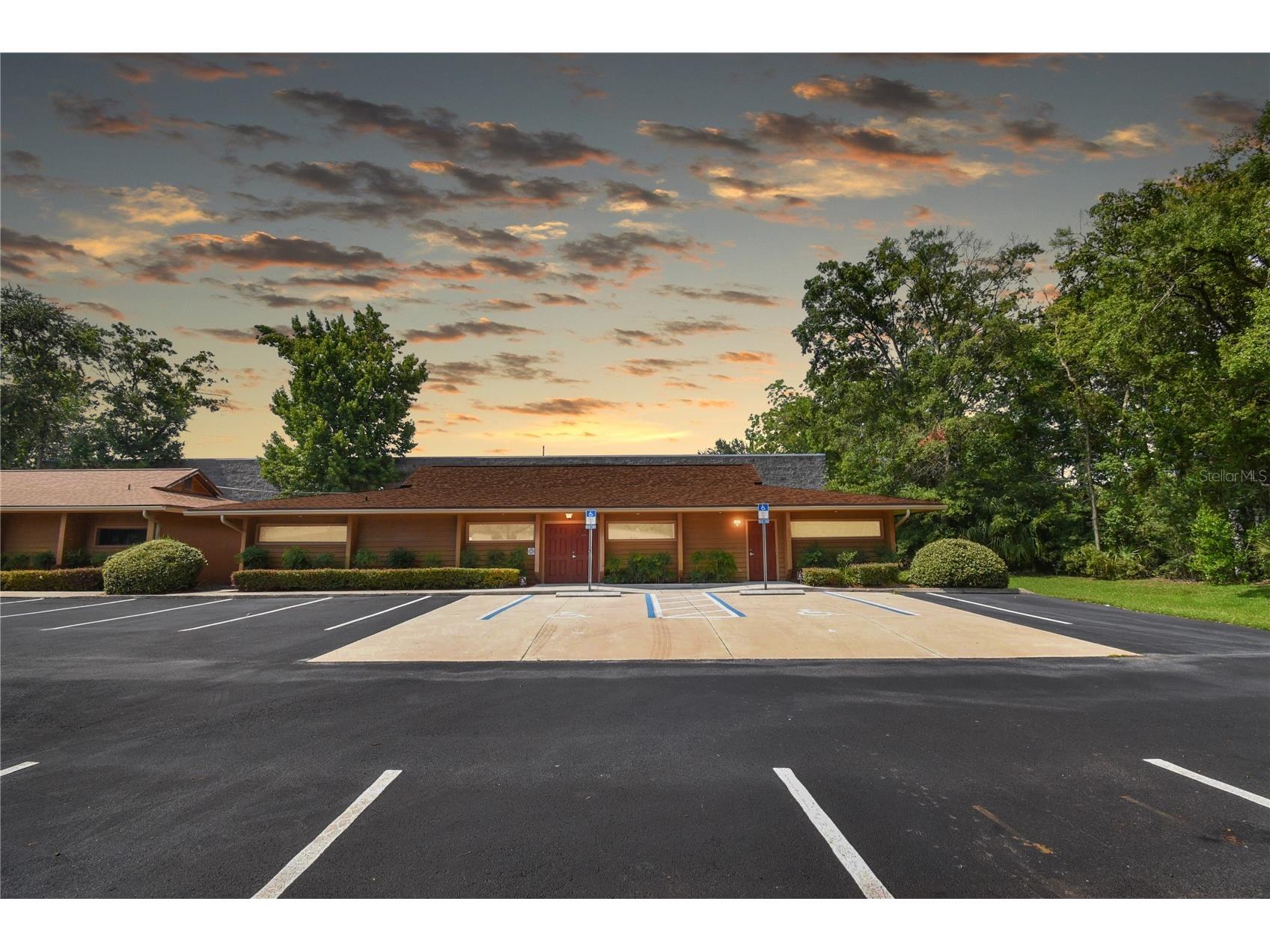 953 Lane Avenue S Jacksonville FL 32205 GC538108 image1