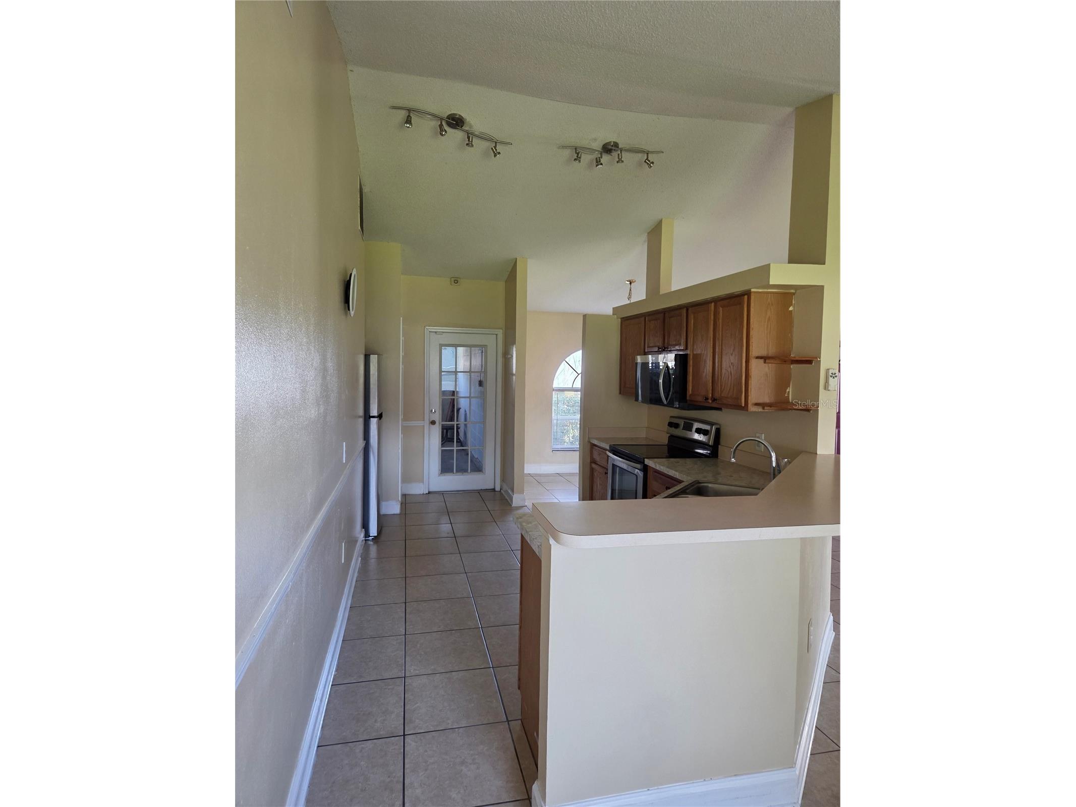 953 Louvre Court Kissimmee FL 34759 S5153449 image8