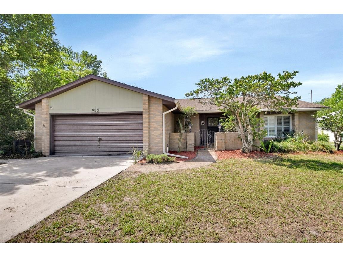 953 Tulip Street Deltona FL 32725 V4942795 image1