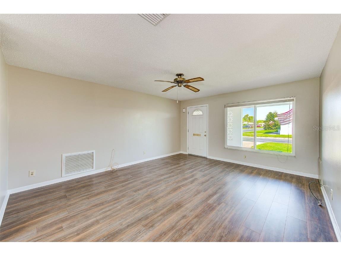 9530 45th Street N #1B Pinellas Park FL 33782 U8234644 image8