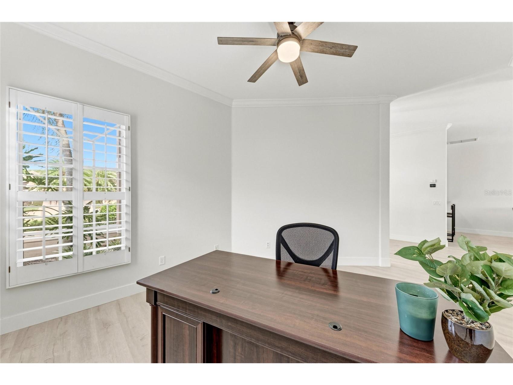 9532 Forest Hills Circle Sarasota FL 34238 A4695500 image19