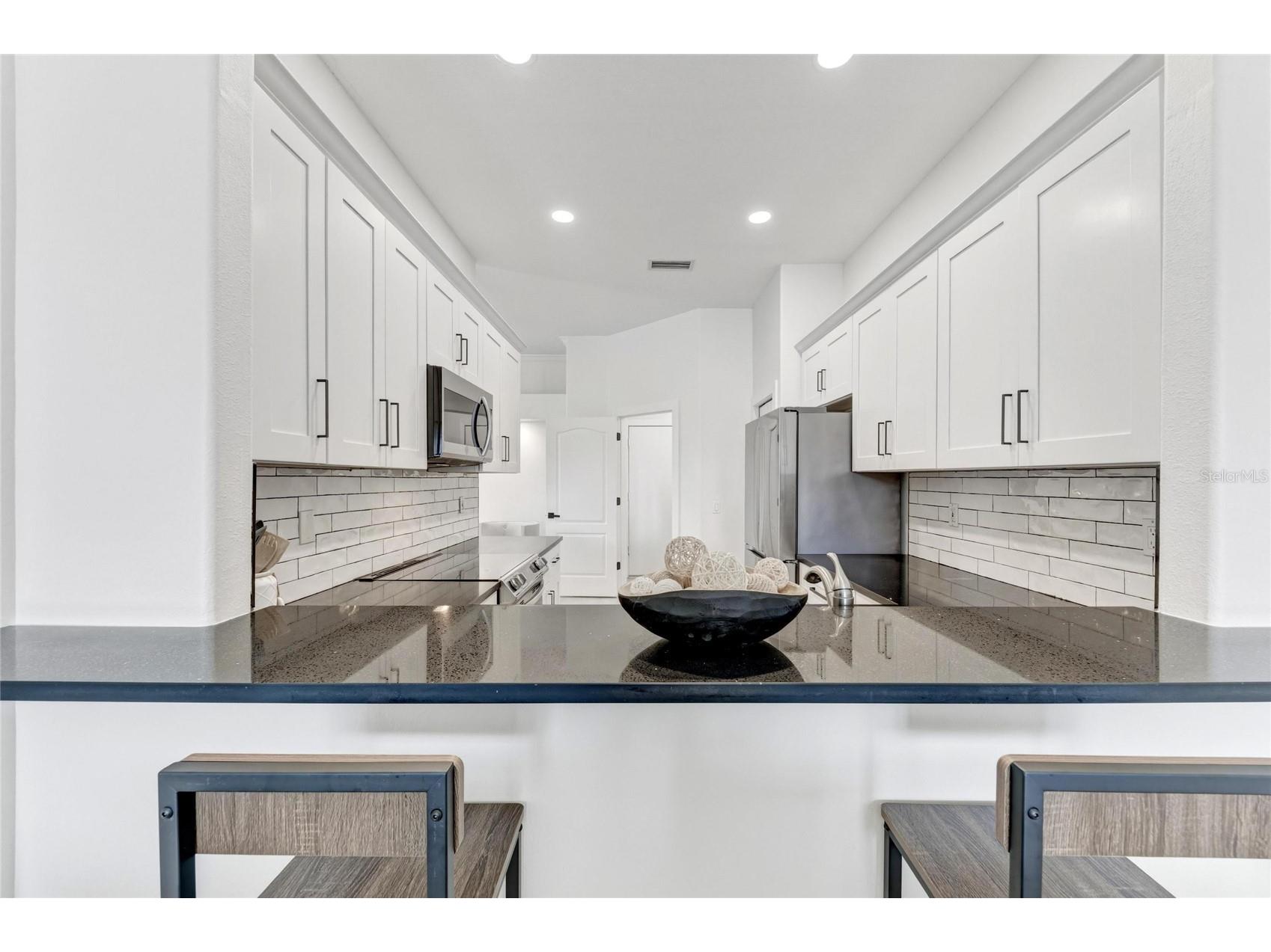 9532 Forest Hills Circle Sarasota FL 34238 A4695500 image20