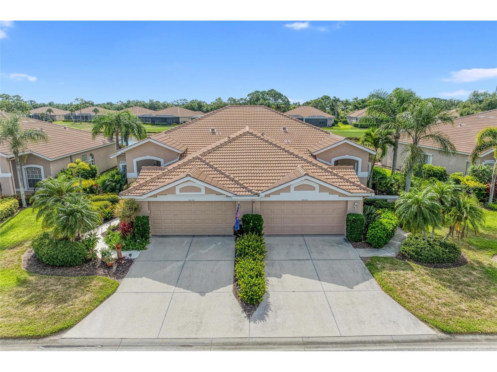 9532 Forest Hills Circle Sarasota FL 34238 A4695500 image4