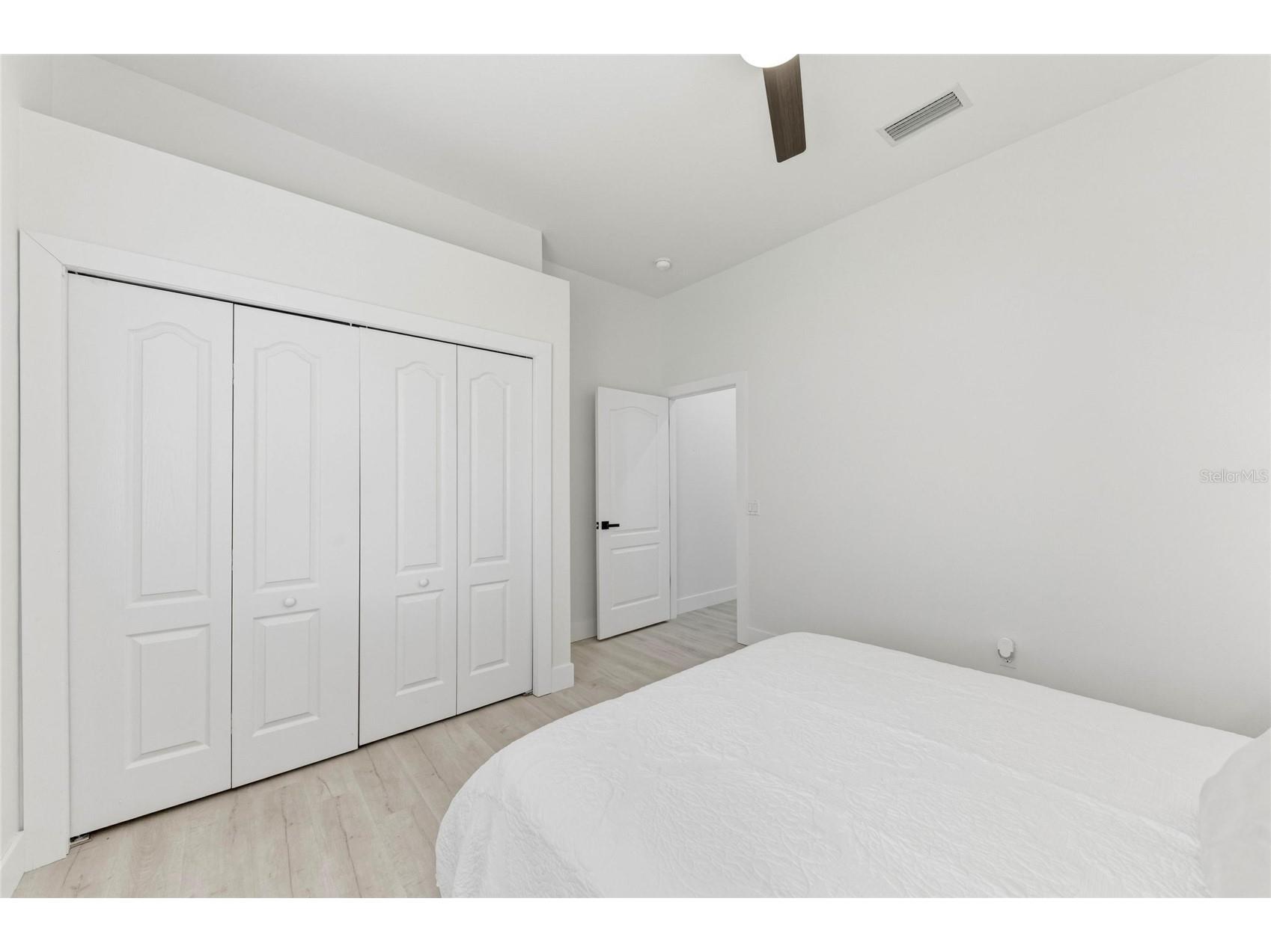 9532 Forest Hills Circle Sarasota FL 34238 A4695500 image42