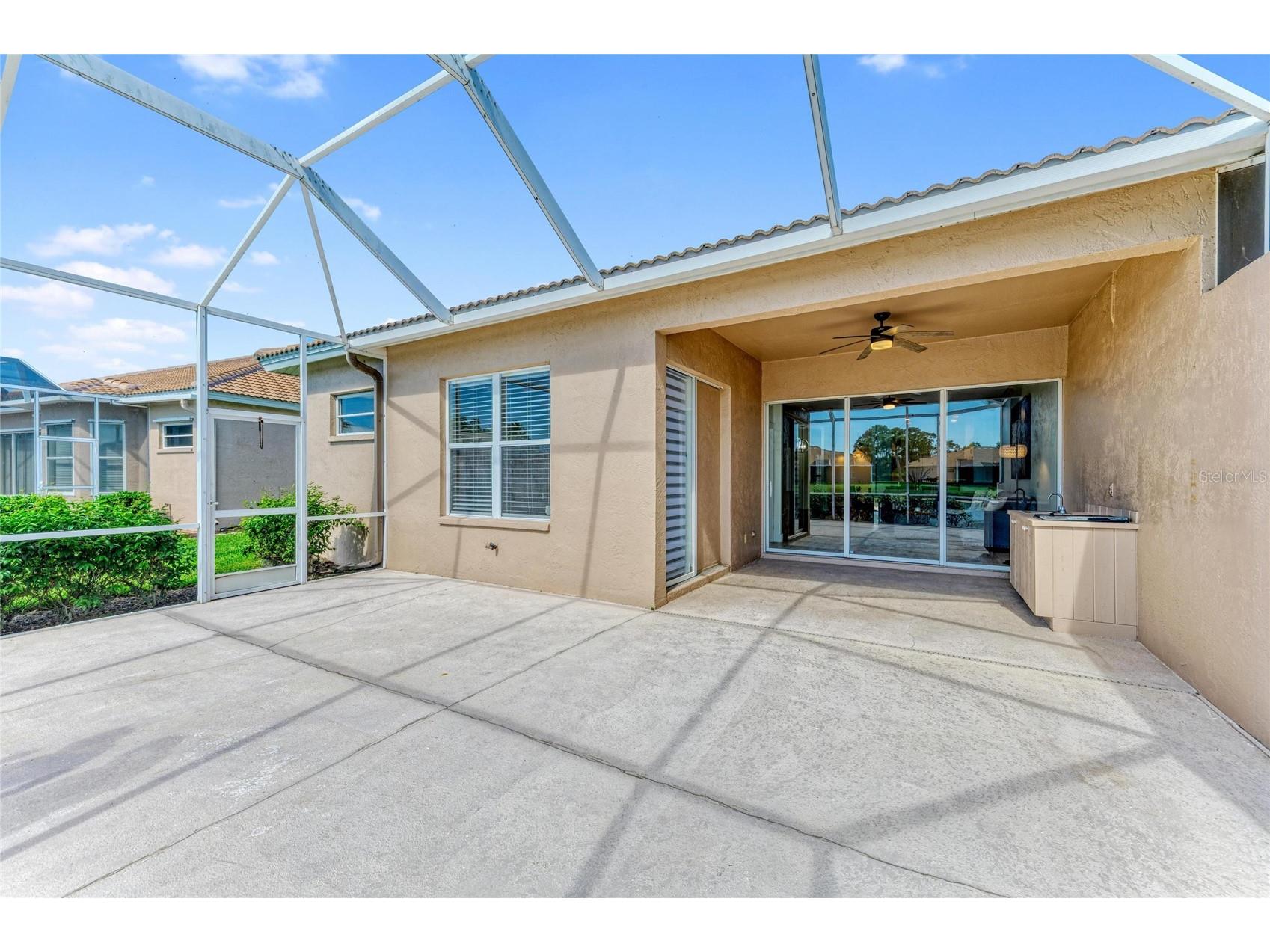 9532 Forest Hills Circle Sarasota FL 34238 A4695500 image47