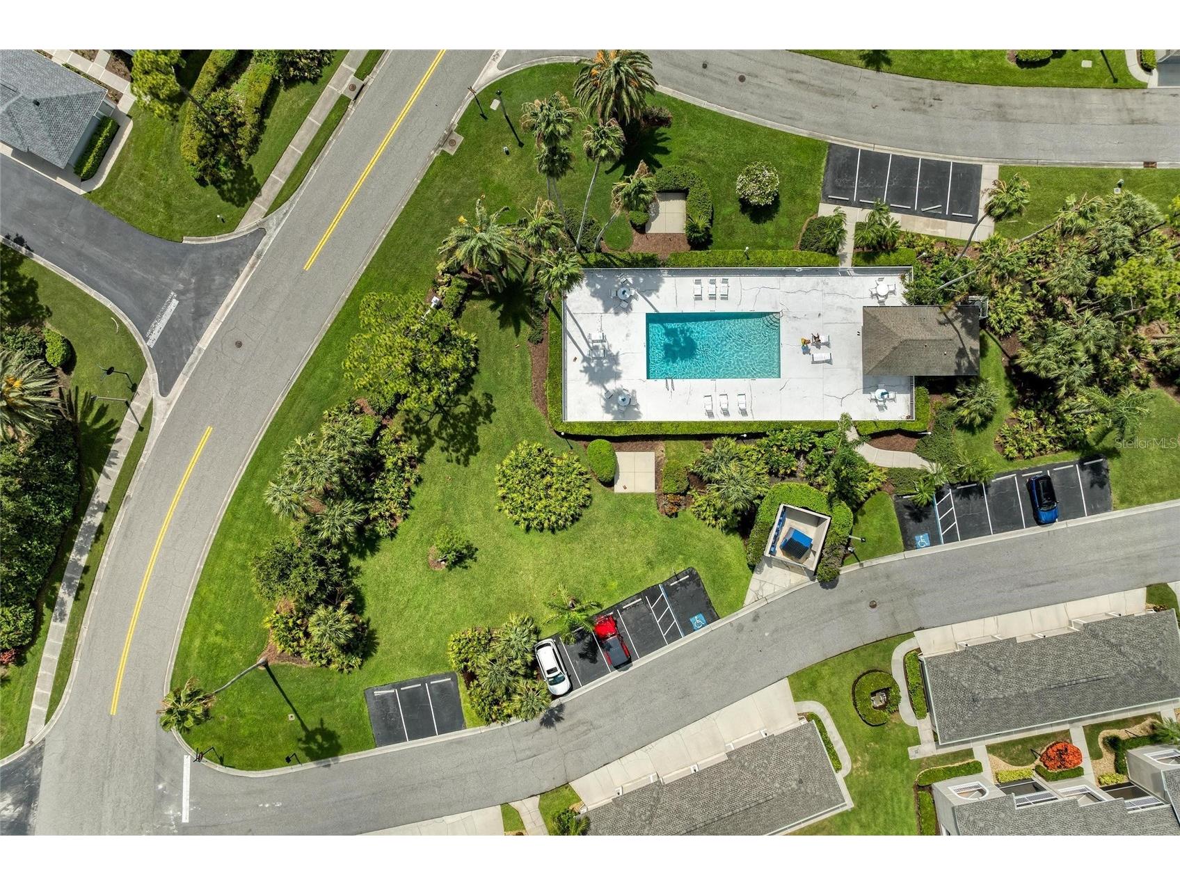 9532 Forest Hills Circle Sarasota FL 34238 A4695500 image55
