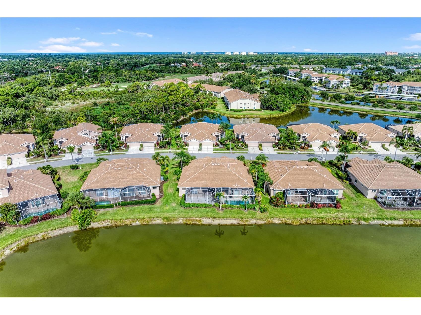 9532 Forest Hills Circle Sarasota FL 34238 A4695500 image6
