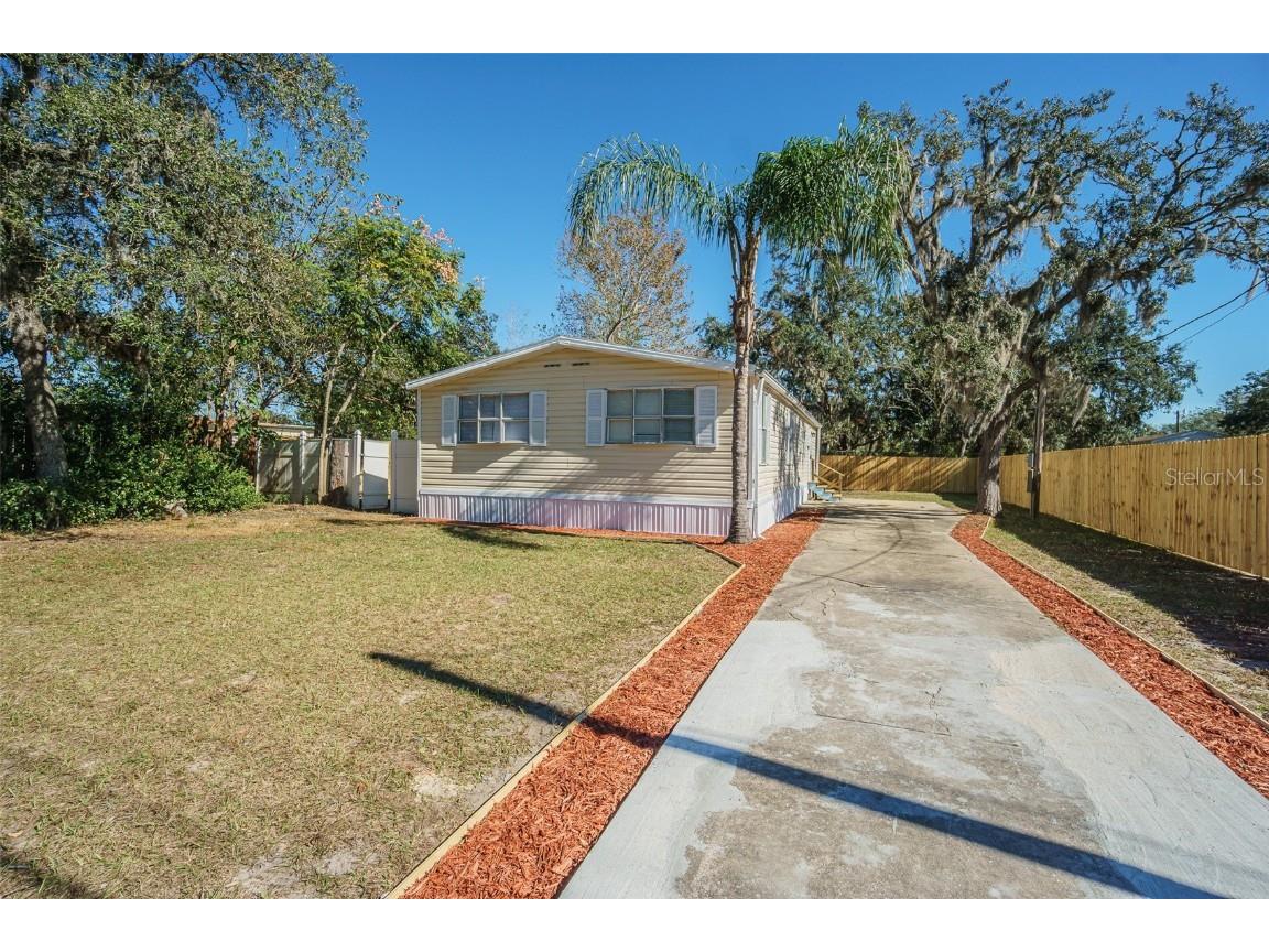 9532 Lake Drive New Port Richey FL 34654 TB8325610 image1