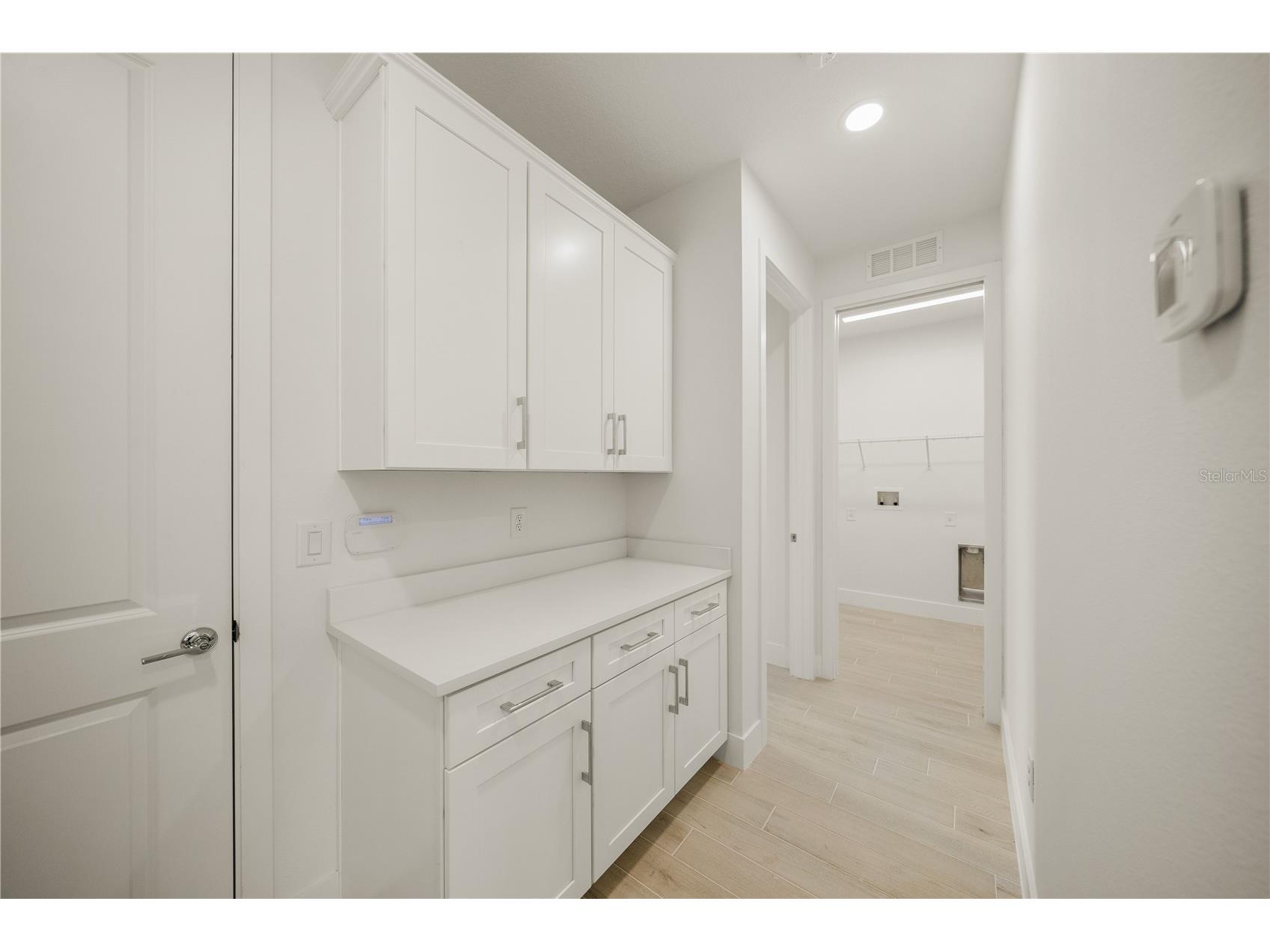 9533 Lunar Dove Drive Sarasota FL 34240 A4681608 image17