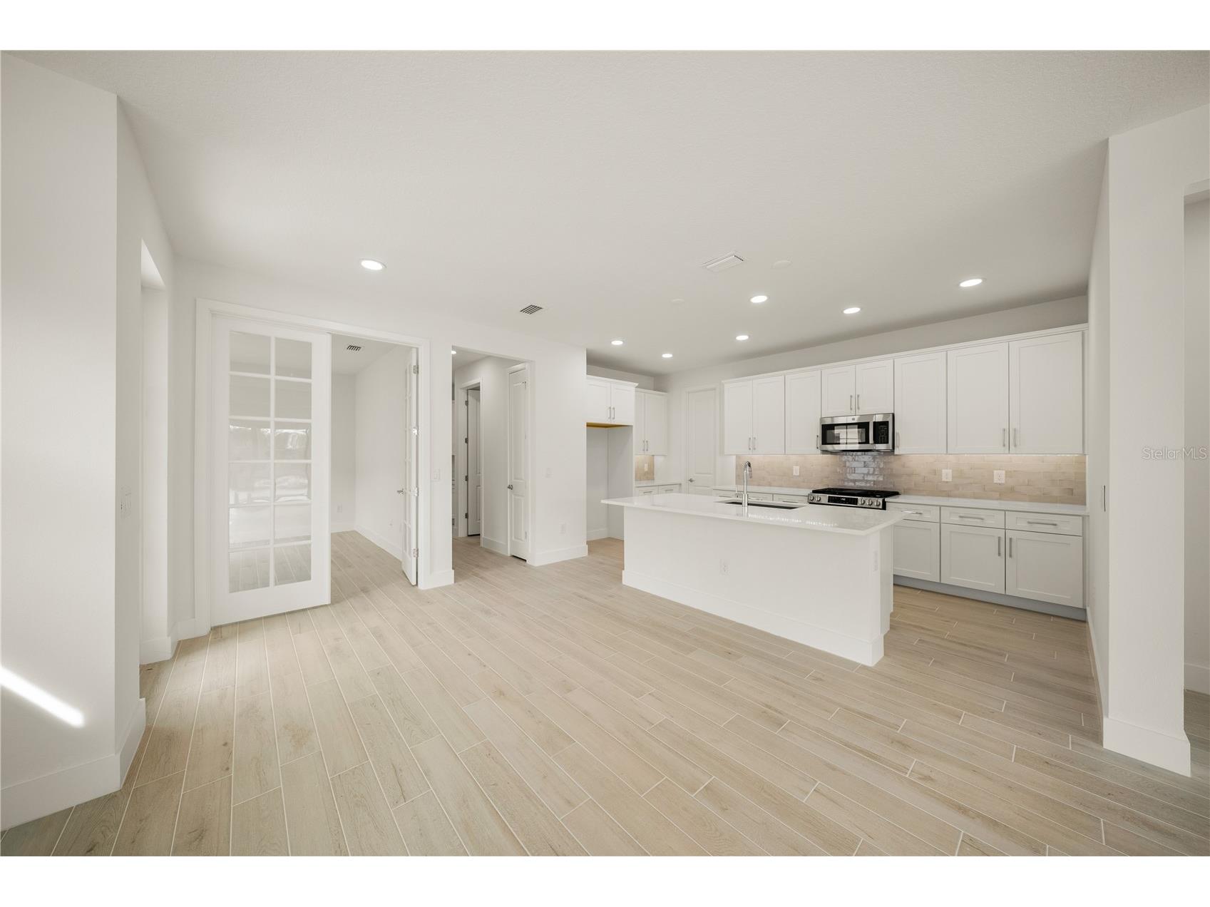 9533 Lunar Dove Drive Sarasota FL 34240 A4681608 image9