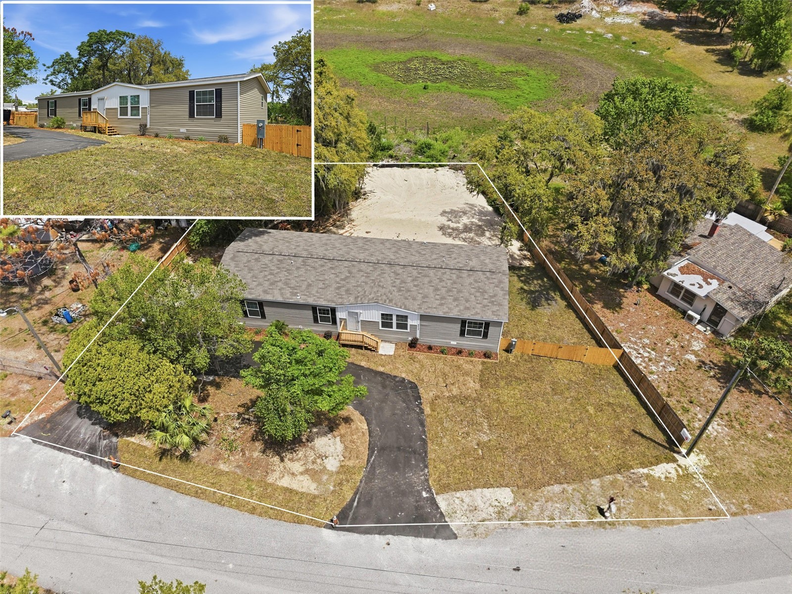 9533 Round Lake Drive Weeki Wachee FL 34613 W7884685 image1