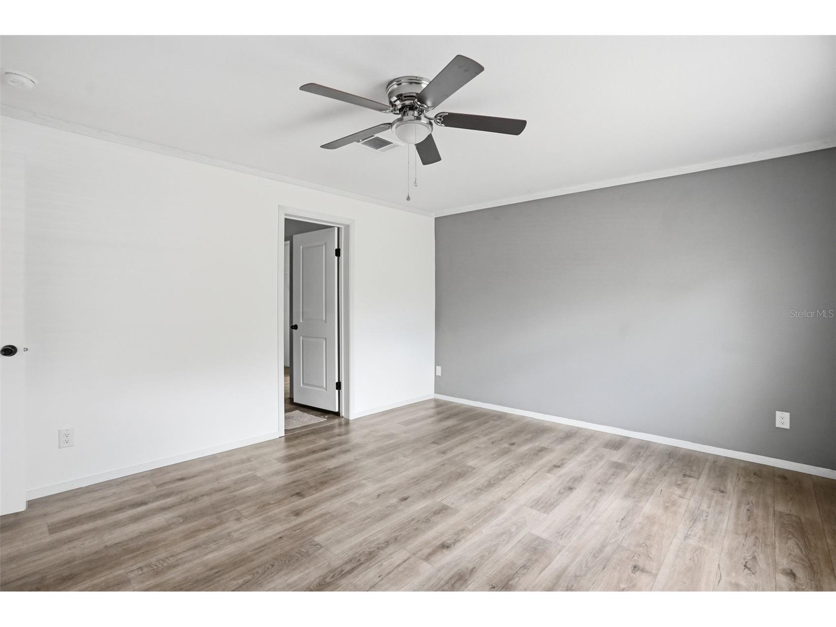 9533 Round Lake Drive Weeki Wachee FL 34613 W7884685 image10