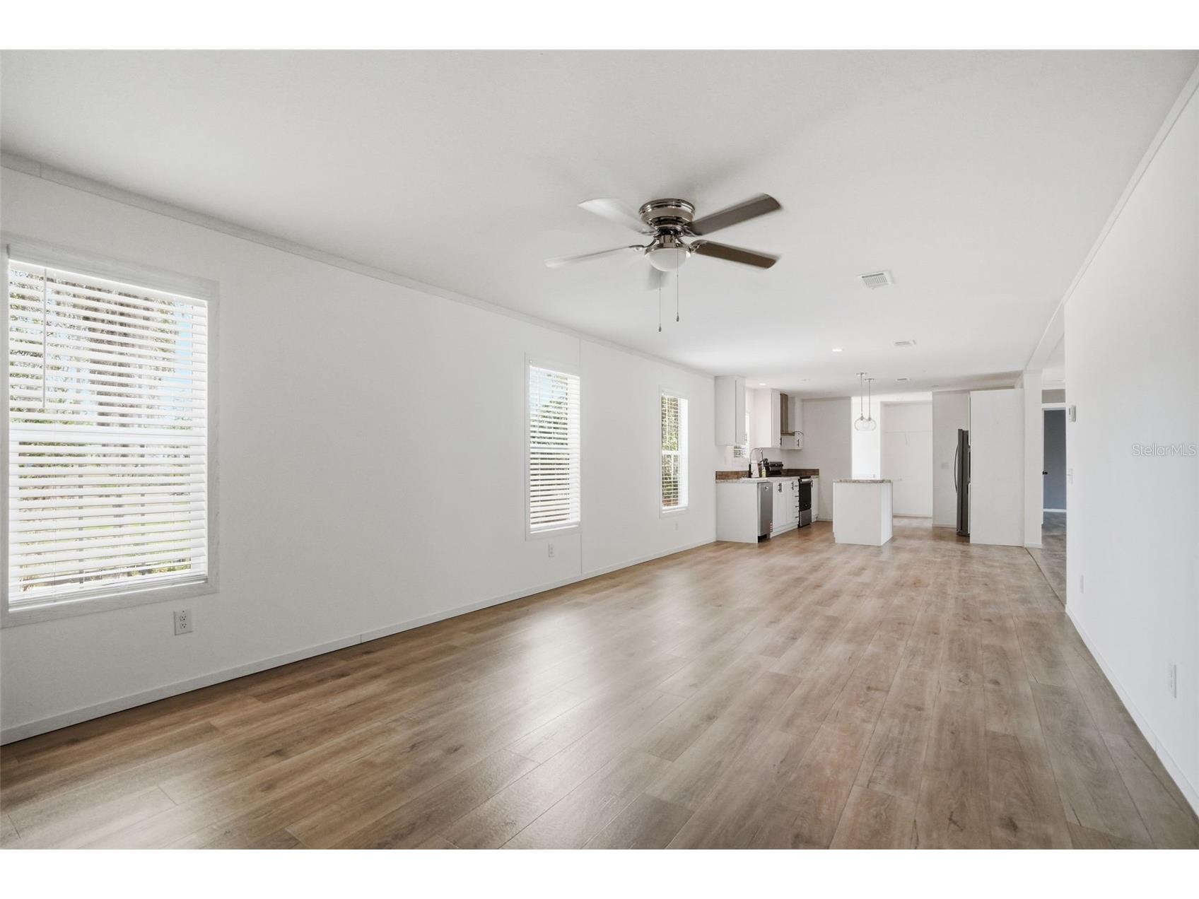 9533 Round Lake Drive Weeki Wachee FL 34613 W7884685 image16