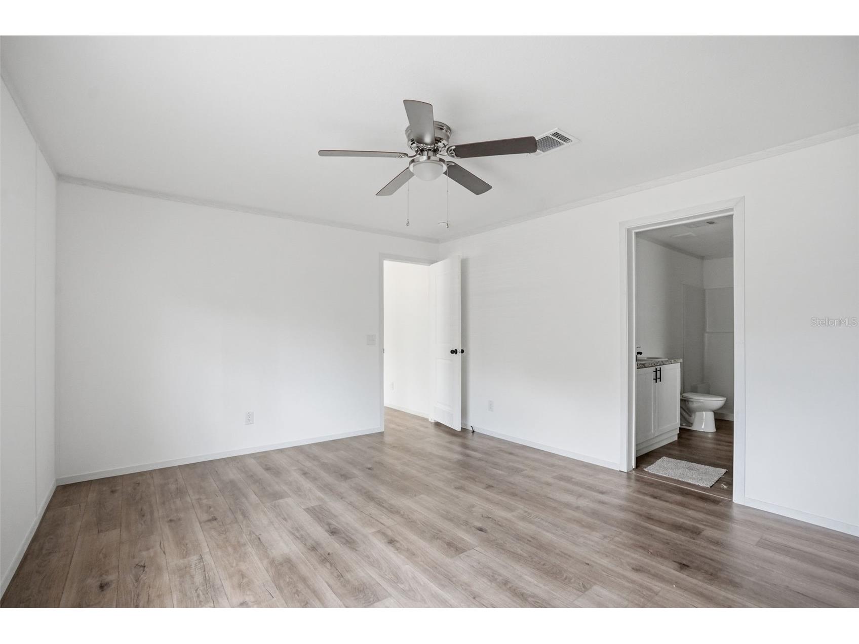 9533 Round Lake Drive Weeki Wachee FL 34613 W7884685 image32