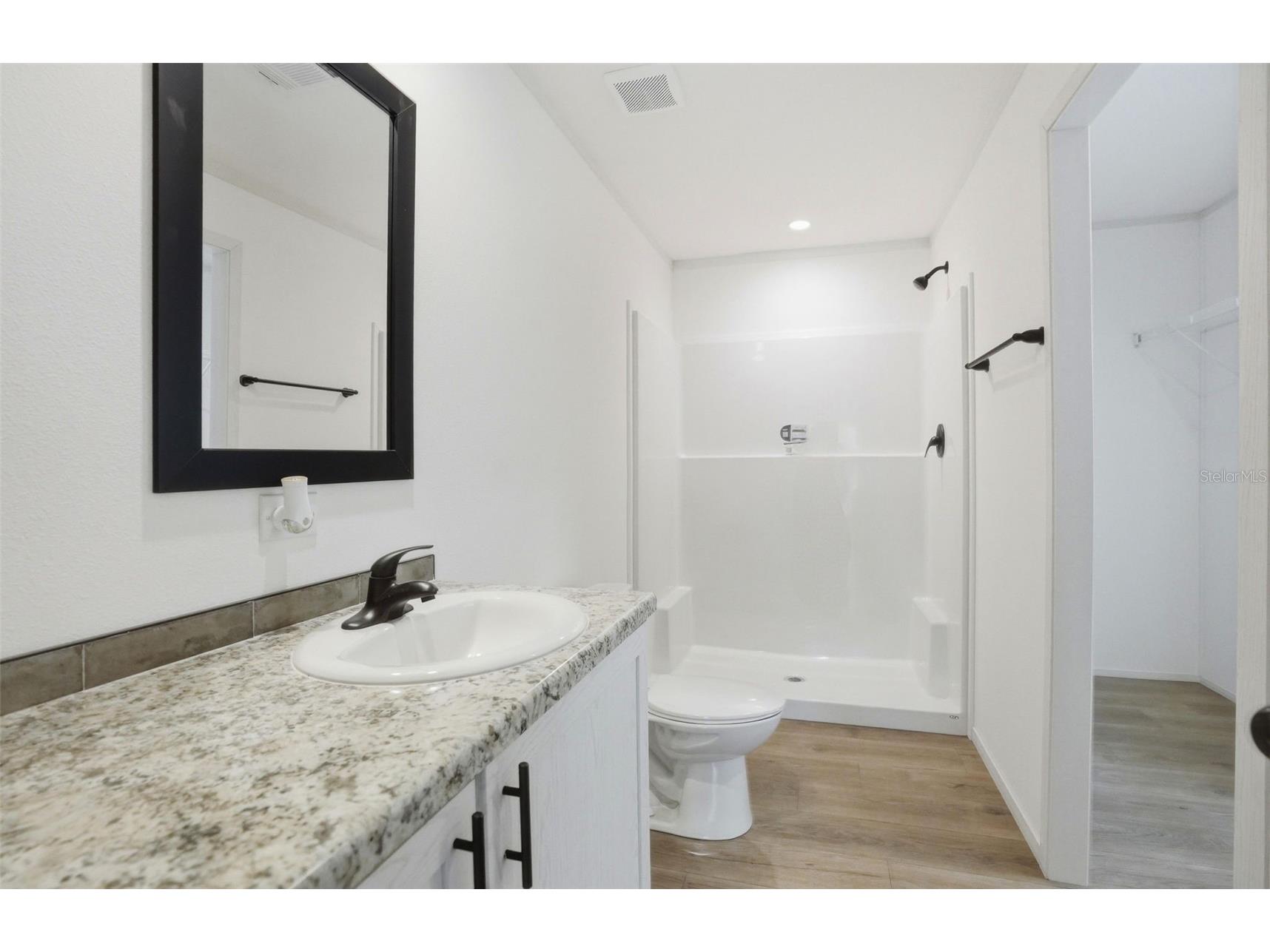 9533 Round Lake Drive Weeki Wachee FL 34613 W7884685 image9