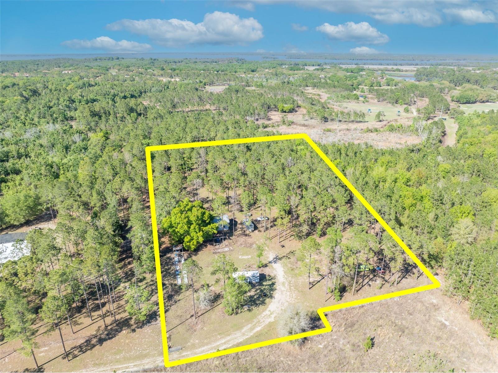9535 Number Two Road Howey In The Hills FL 34737 G5109843 image1