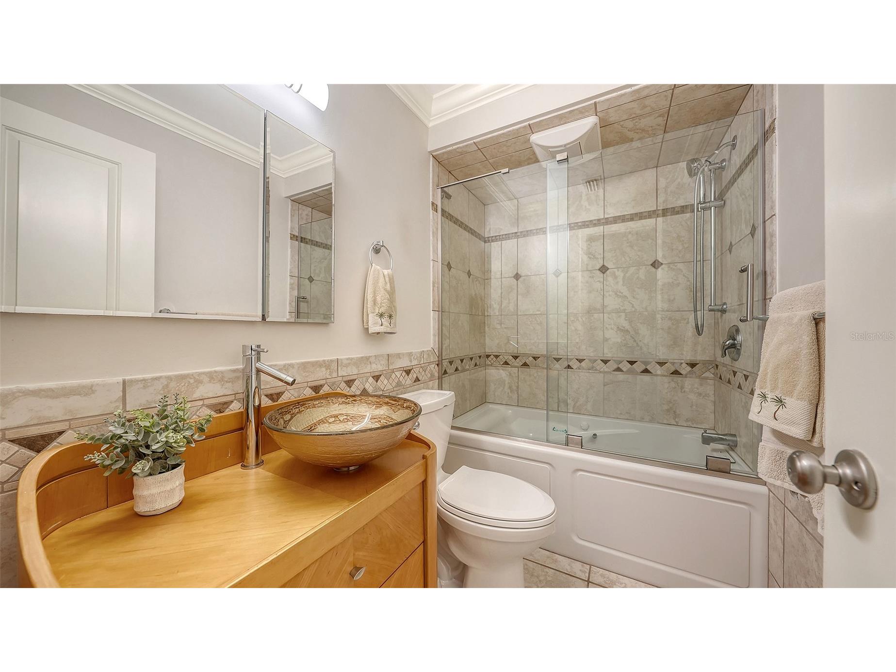 9538 Azure Cove Bradenton FL 34210 - PALMA SOLA HARBOUR A4688125 image17