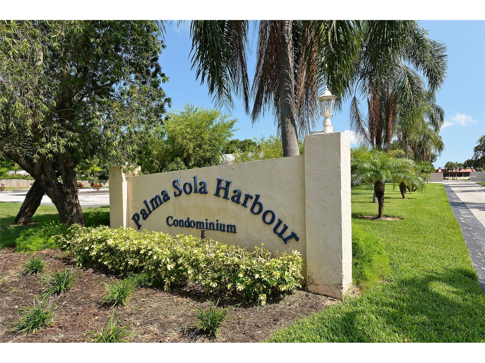 9538 Azure Cove Bradenton FL 34210 - PALMA SOLA HARBOUR A4688125 image23