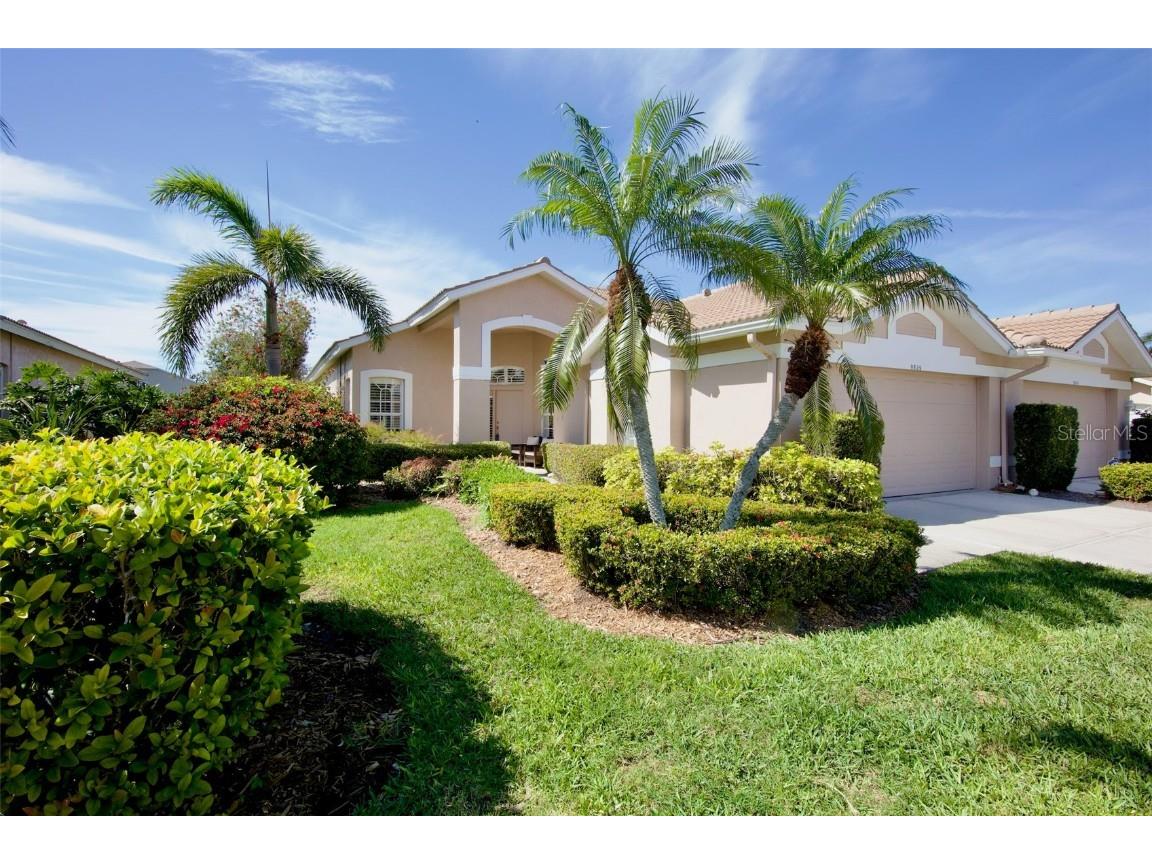 9539 Forest Hills Circle Sarasota FL 34238 A4642378 image1